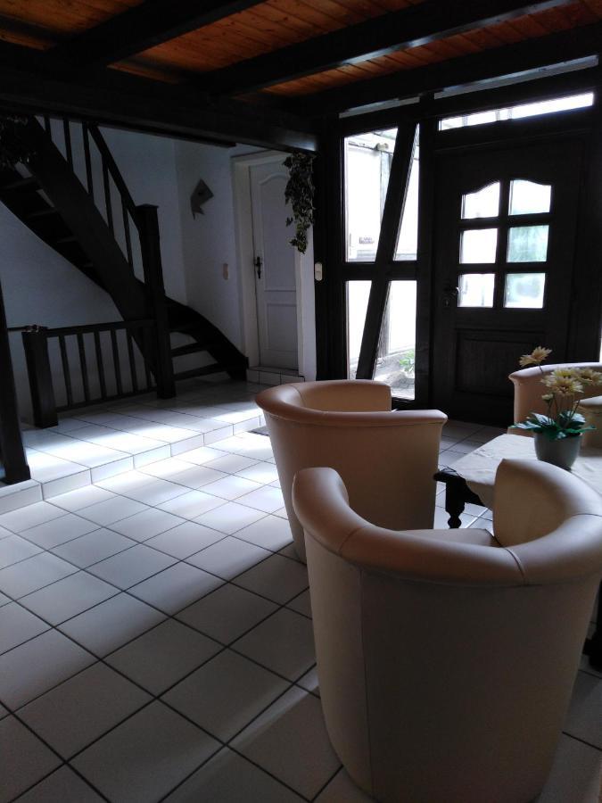 Fachwerkhaus In D 63667 Nidda Fuer 8 Bis 12 Personen Apartment Exterior photo